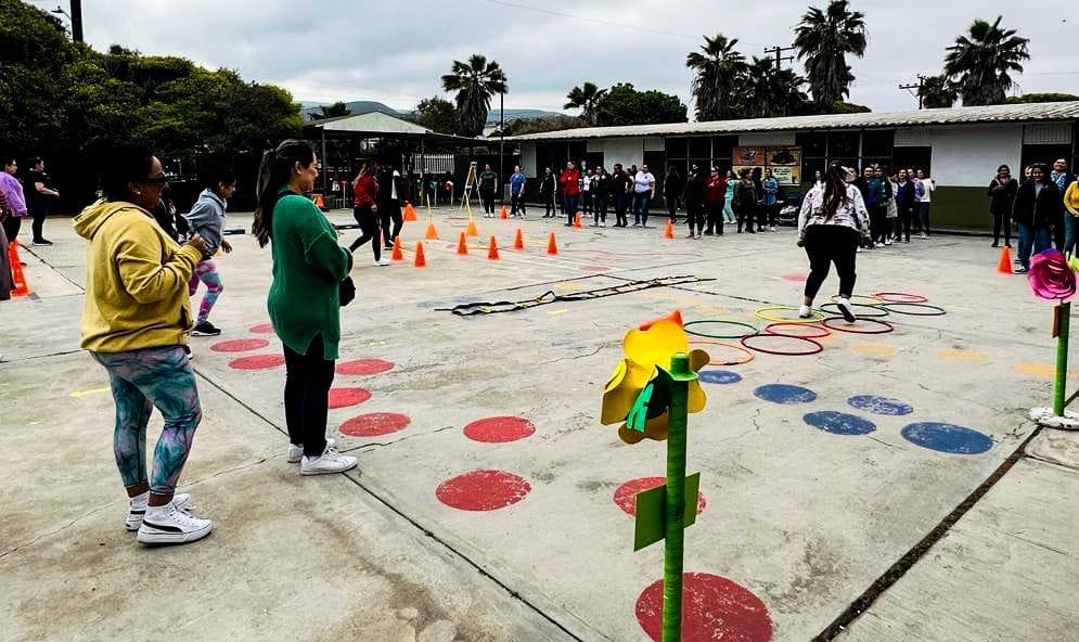 FESTEJA INDE BC DÍA DE LAS MADRES CON JORNADA DE ACTIVACIÓN FÍSICA EN LA PRIMARIA JUAN ESCUTIA