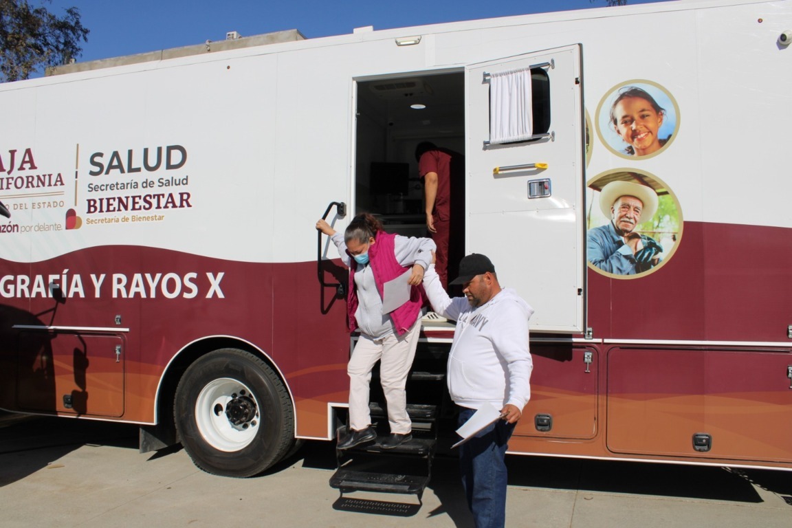 Invitan a residentes del real de San Francisco a visitar centros de Salud Móviles II en Tijuana