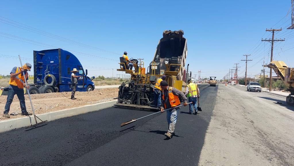 Mejora SIDURT la movilidad en Mexicali con trabajos en calzada CETYS