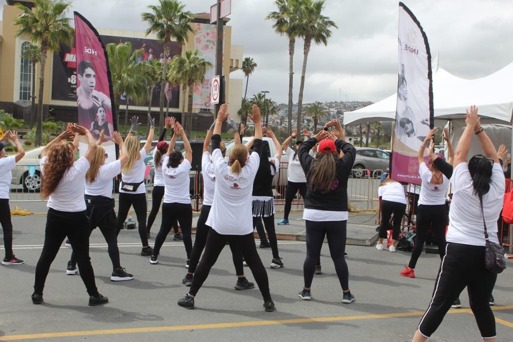 Festeja INDE BC día de las madres con jornada de activación física