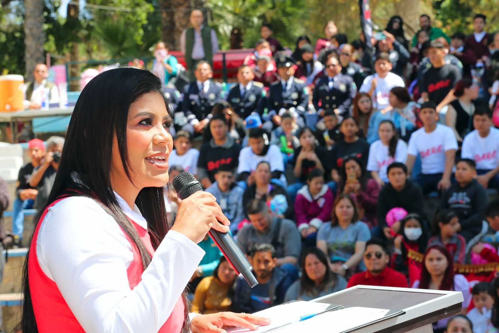 Con programa D.A.R.E., alcaldesa Montserrat Caballero le apuesta a la prevención