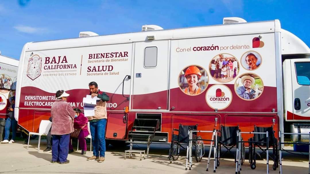 Invita Gobierno Municipal a la comunidad de Primo Tapia a los Centros de Salud Móviles