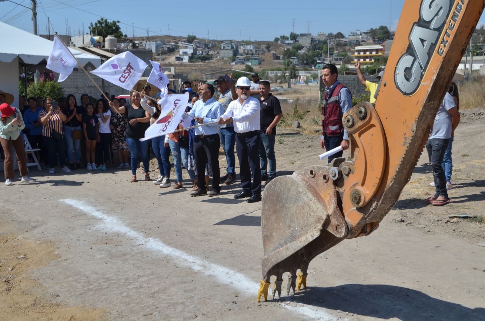 INICIA CESPT OBRA DE INTRODUCCIÓN DE ALCANTARILLADO SANITARIO EN LA COLONIA COLINAS DE MAZATLÁN EN PLAYAS DE ROSARITO