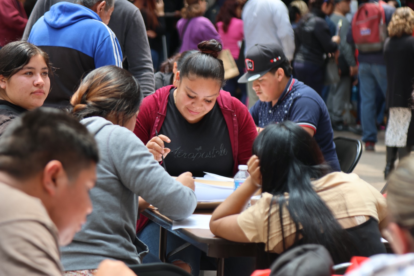 Realizan segunda jornada de acreditación de primaria y secundaria en Palacio Municipal