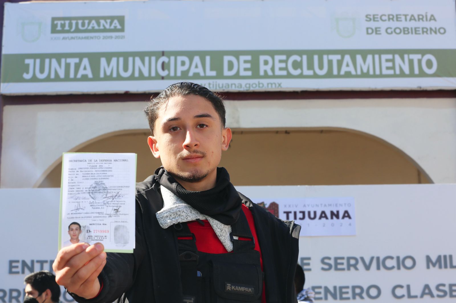 Gobierno Municipal exhorta a jóvenes a registrarse para obtener su cartilla del SMN