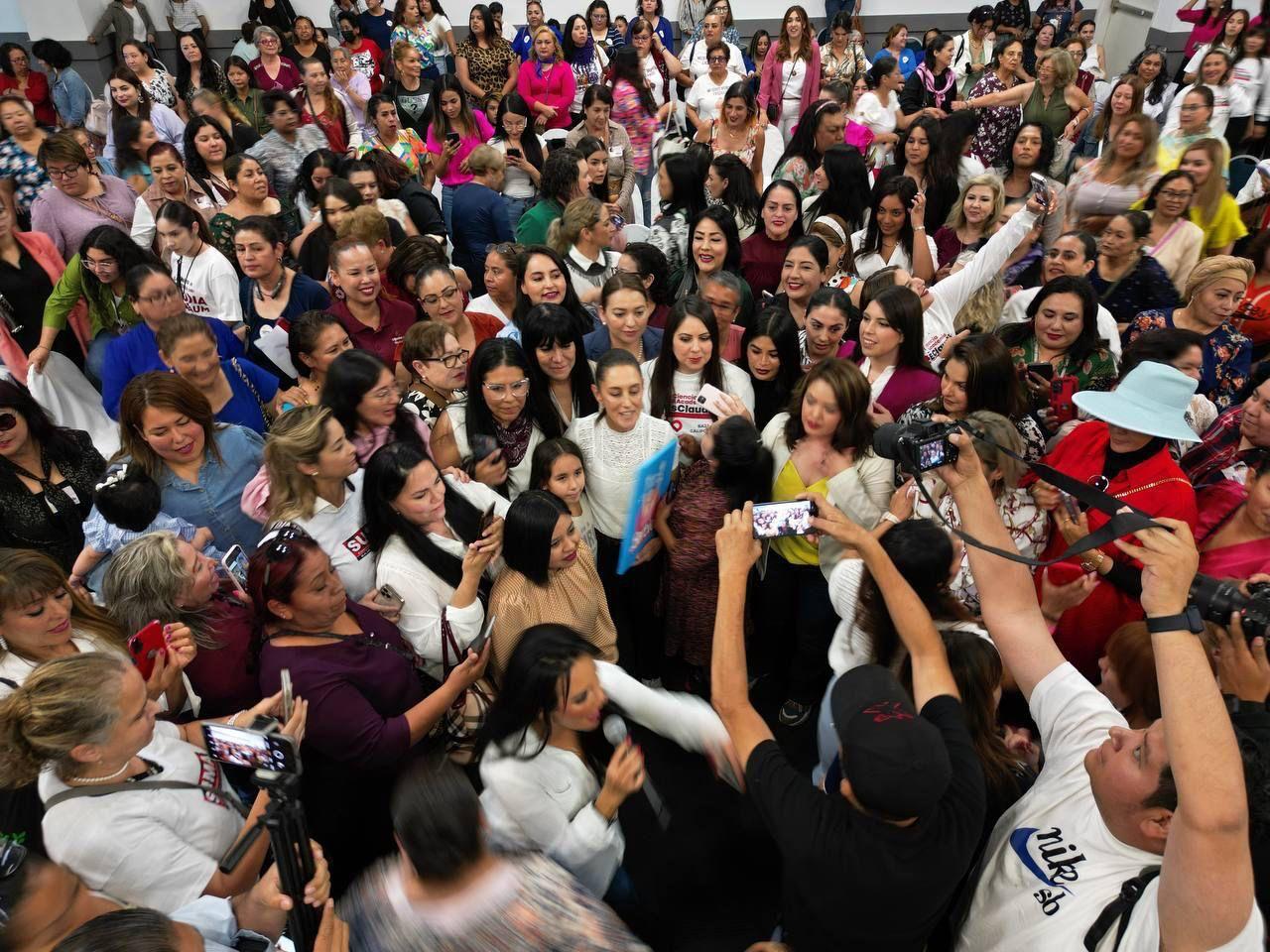 “Seguimos luchando por la igualdad y en contra de la violencia”: Claudia Sheinbaum se reúne con mujeres en Baja California