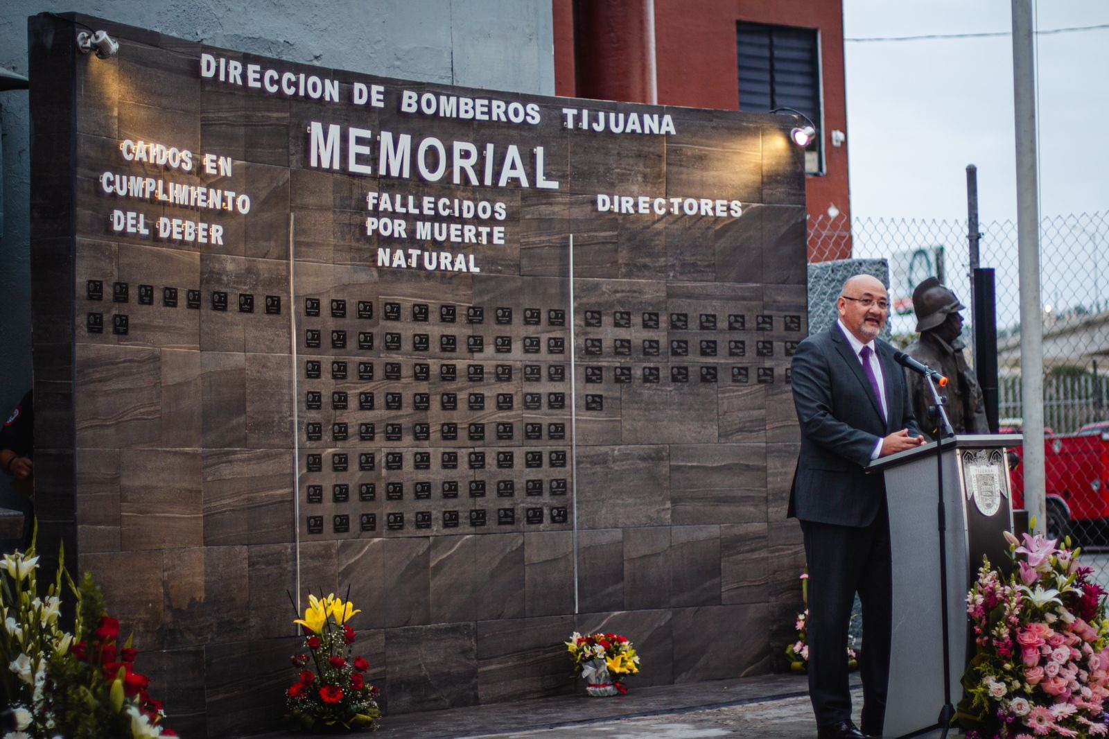 Realiza Ayuntamiento de Tijuana homenaje a bomberos caídos en cumplimiento de su deber