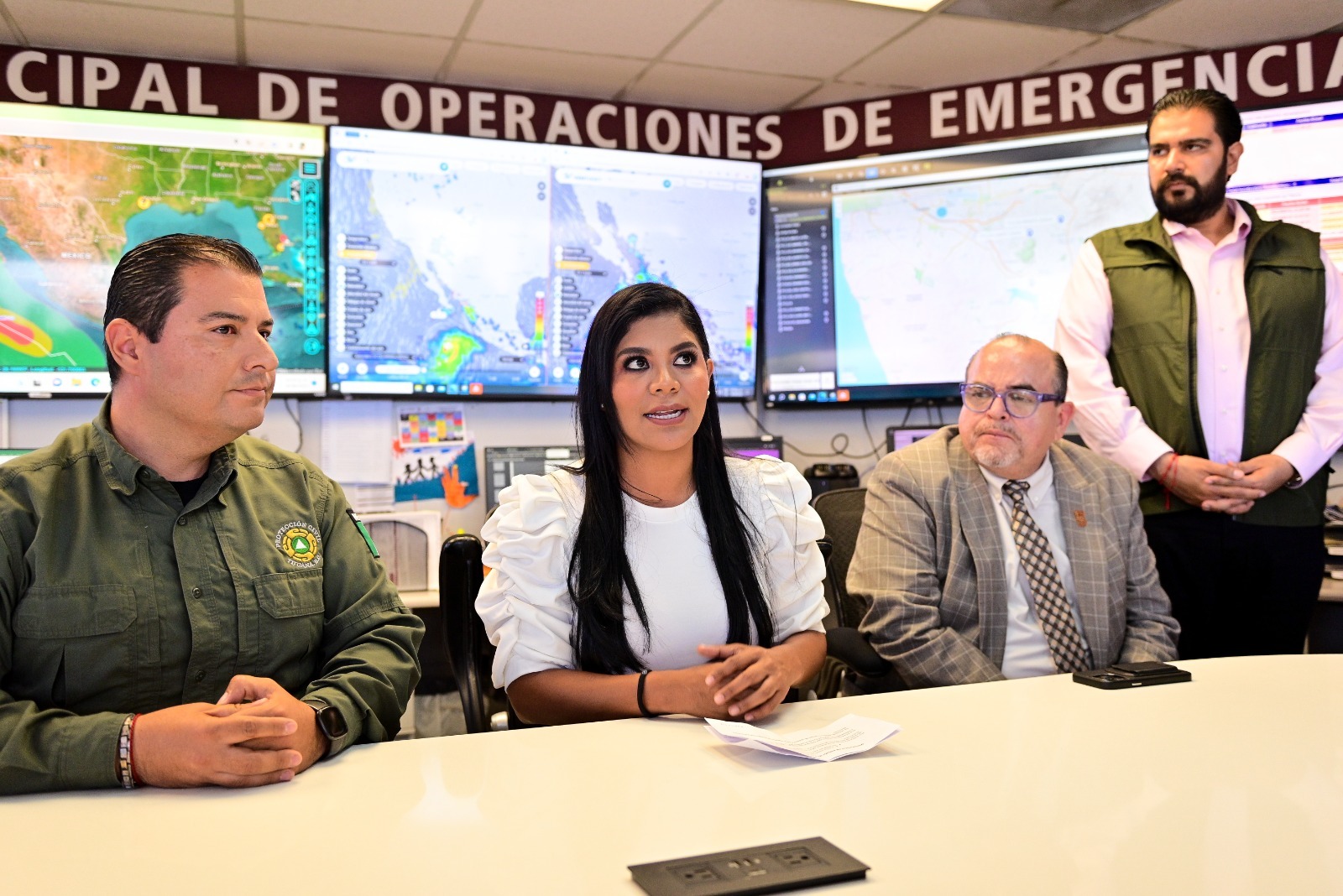 Alcaldesa Montserrat Caballero supervisa acciones preventivas por huracán Hilary