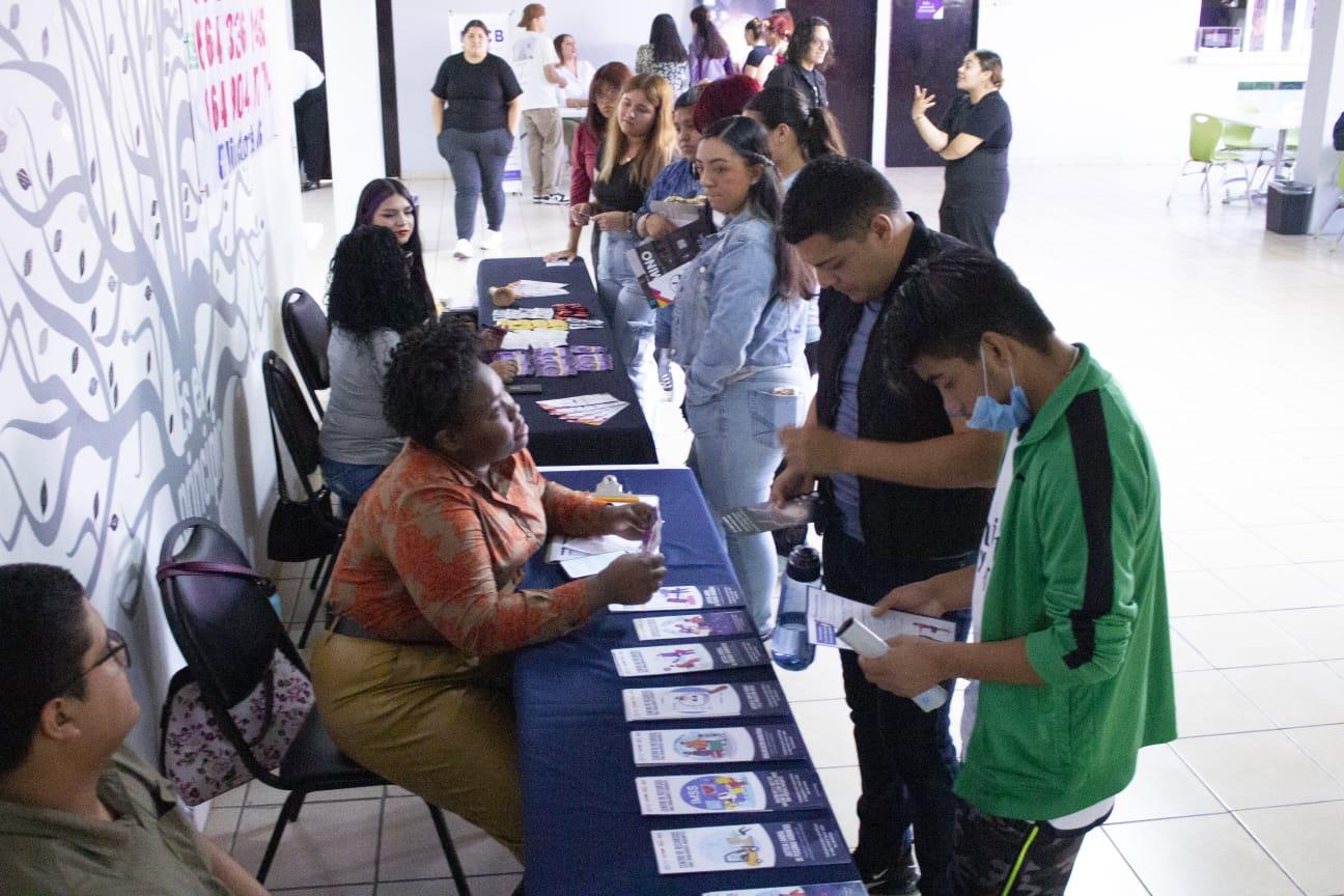 Sensibilizan a estudiantes sobre la importancia de las prácticas profesionales