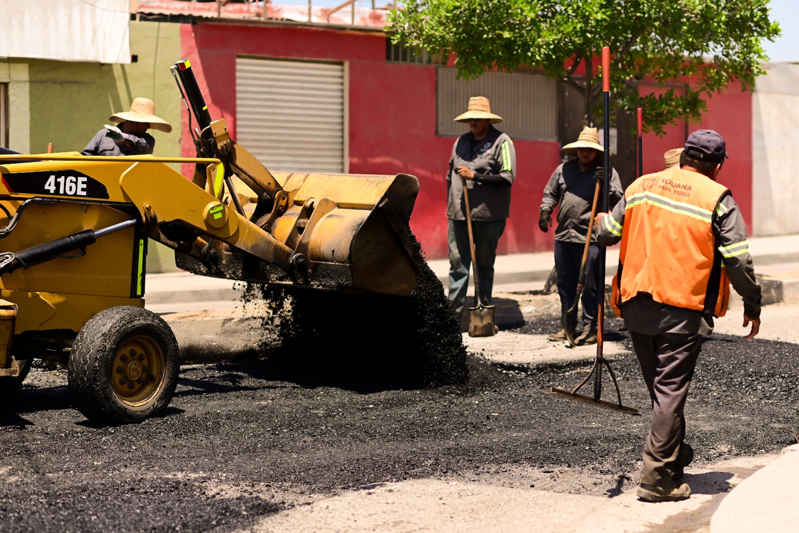 Beneficia bacheo en real de San Francisco a 20 mil tijuanenses