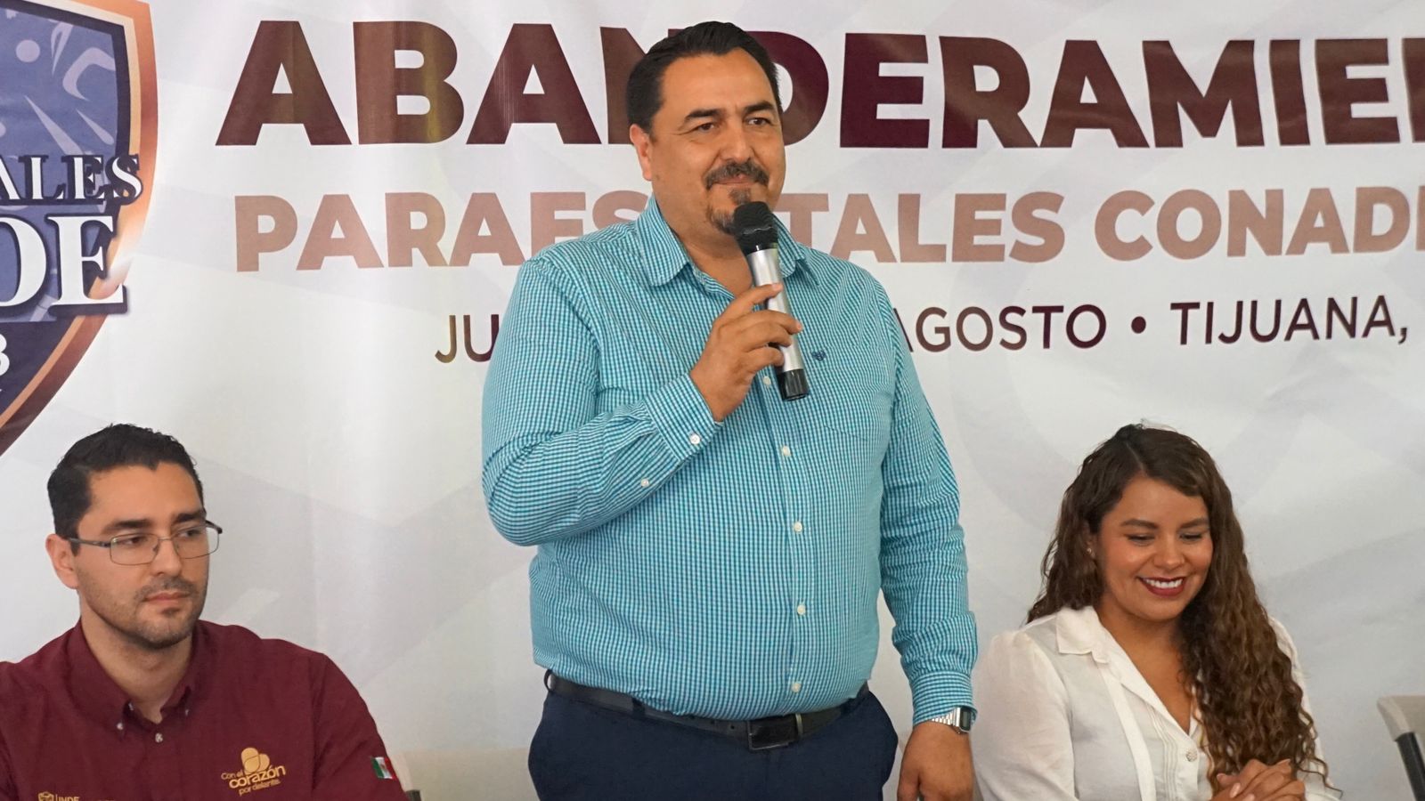 Abanderan a tijuanenses rumbo a Paraestatales CONADE 2023