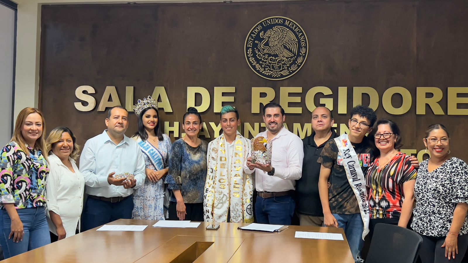 Evangelina Moreno felicitó al Rey del Carnaval 2022-2023 por su determinación y pasión