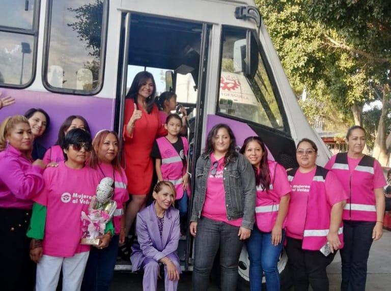 AMADRINA CEJUM A PRIMERA GENERACIÓN DE MUJERES AL VOLANTE