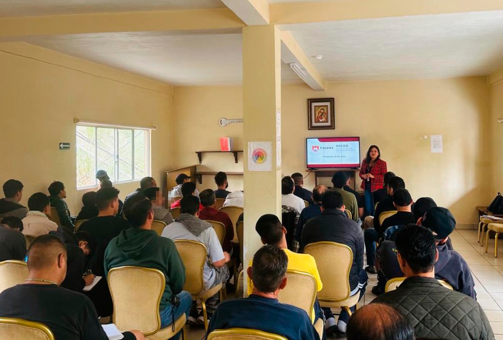 IMCAD imparte charla sobre prevención de recaída en adicciones