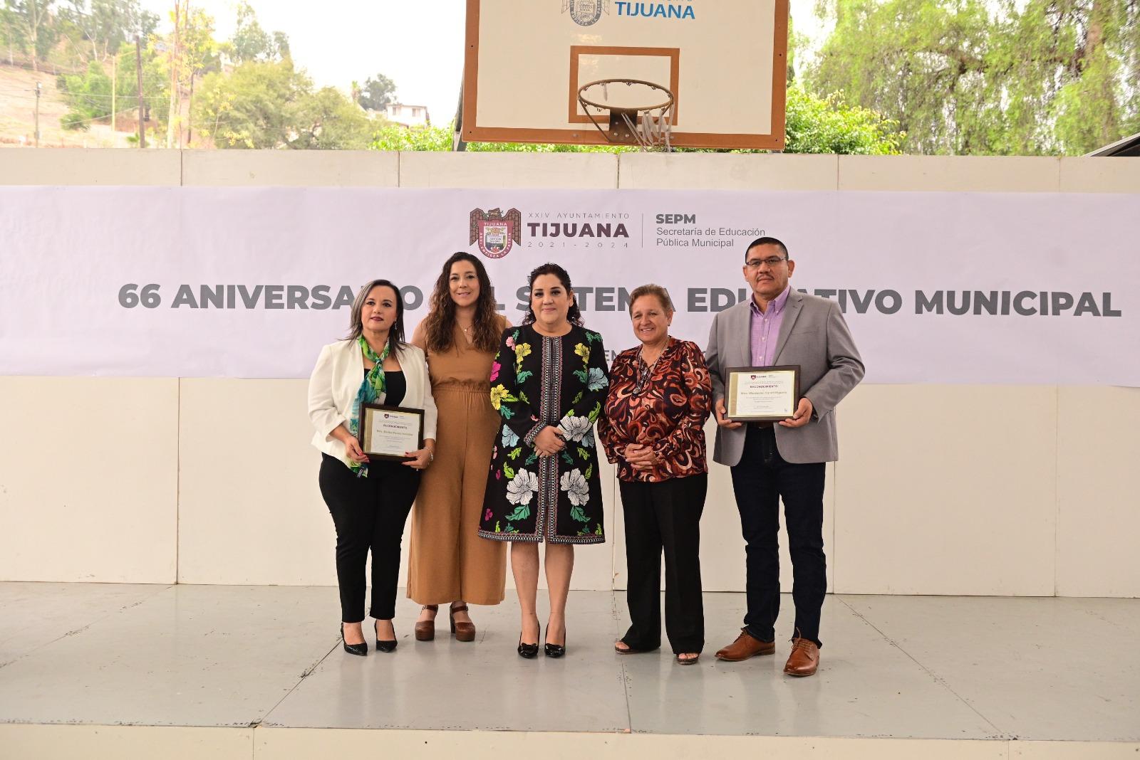 Ayuntamiento de Tijuana celebró el 66 aniversario del sistema educativo municipal