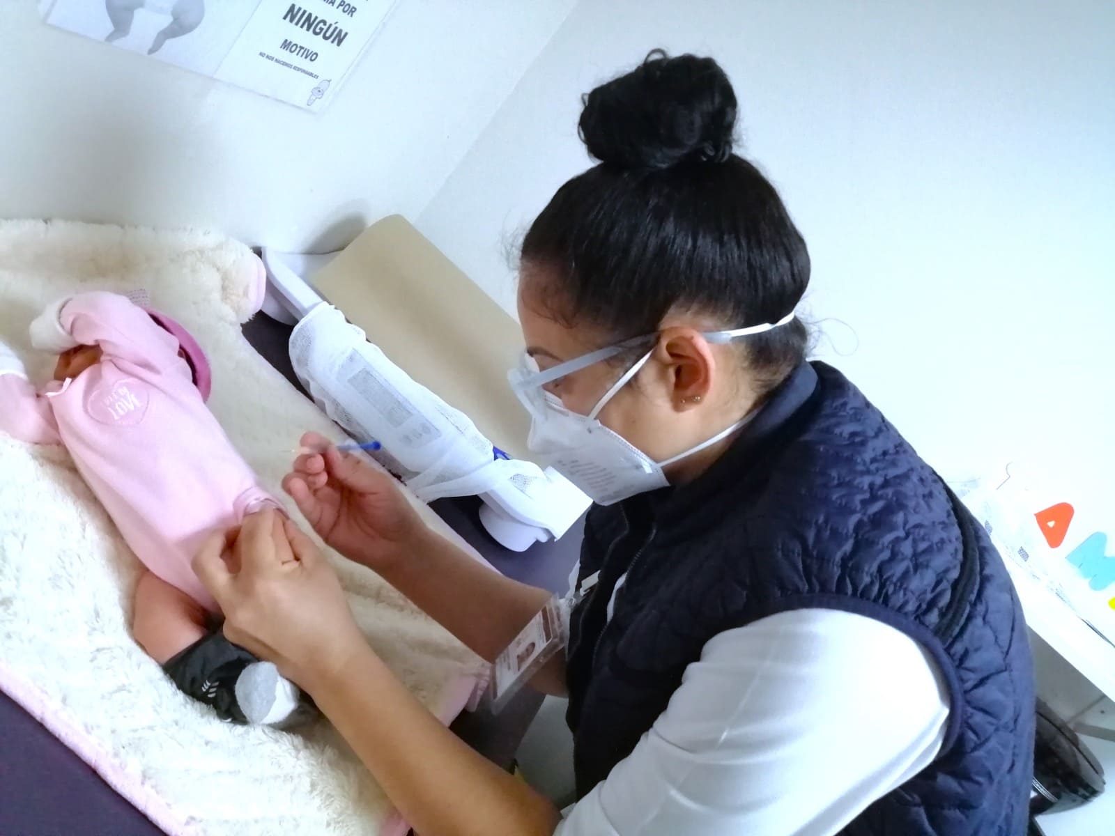 APLICAN CERCA DE 6 MIL VACUNAS EN EL MÓDULO DEL HOSPITAL MATERNO INFANTIL DE MEXICALI