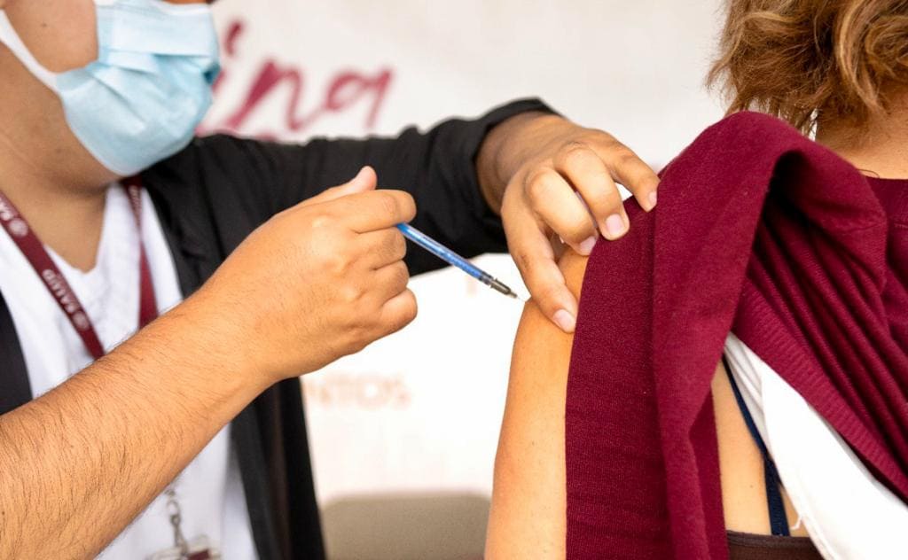 INICIA SECRETARÍA DE SALUD ESTE MARTES SIMULTÁNEA VACUNACIÓN CONTRA INFLUENZA Y COVID-19 EN BAJA CALIFORNIA