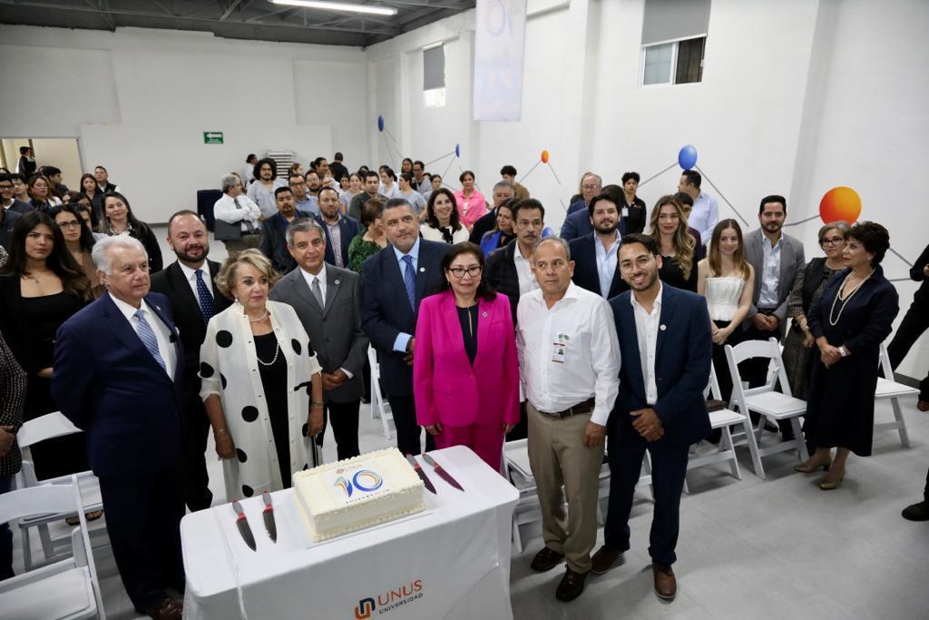 Celebra UNUS Universidad 10 años de generar profesionistas de alta calidad