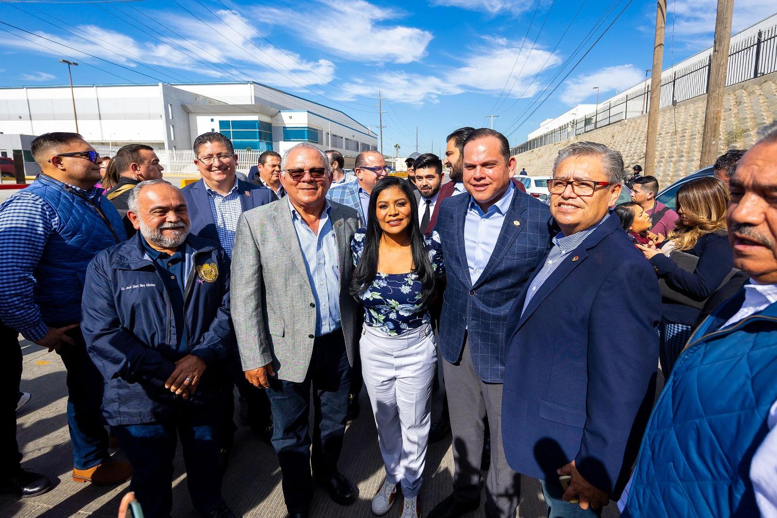 Transforma alcaldesa de Tijuana calle 12, junto con la iniciativa privada