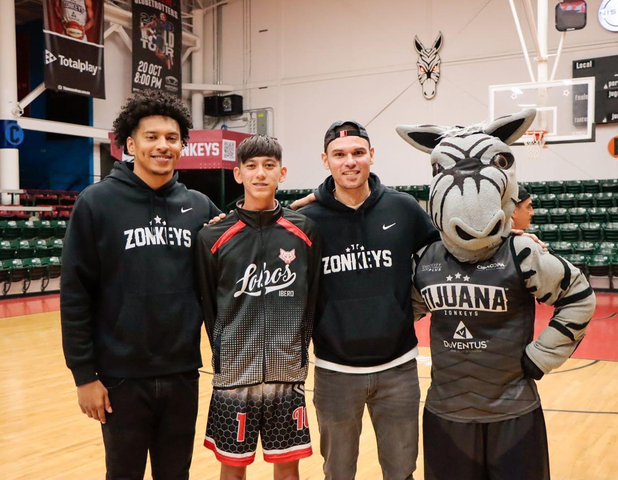 ¡Emoción en la Cancha y un Automóvil en Juego!: Tijuana Zonkeys presenta al primer finalista del “Tiro de media cancha”