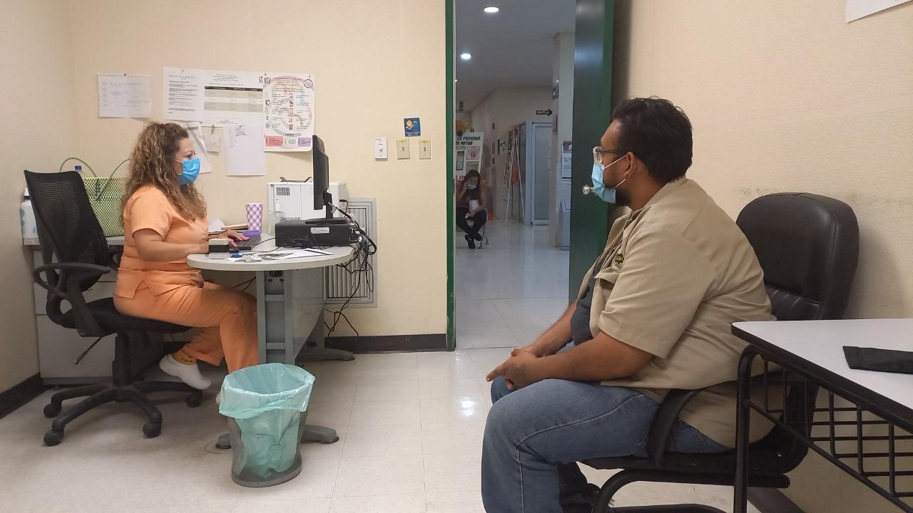 Llama IMSS BC a hombres mayores de 40 años a identificar factores de riesgo de cáncer de próstata