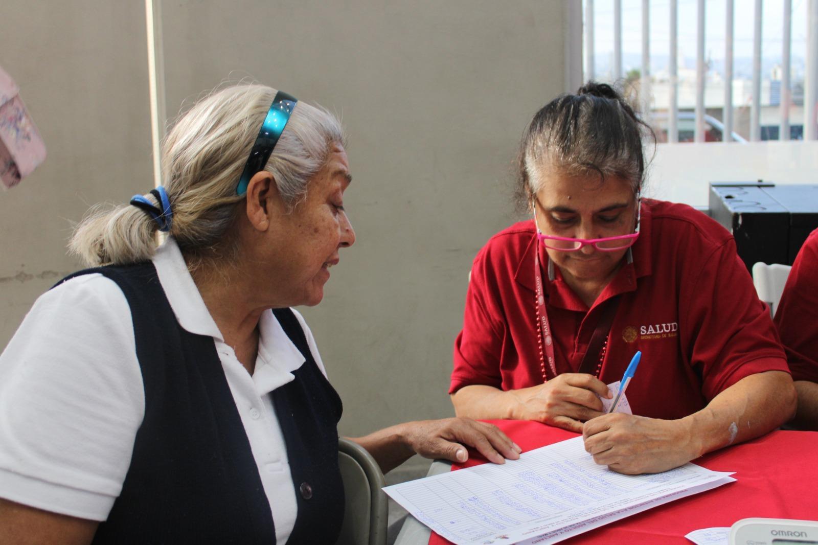 Llama JSST a pacientes con enfermedades crónico degenerativas a evitar excesos durante fiestas de fin de año