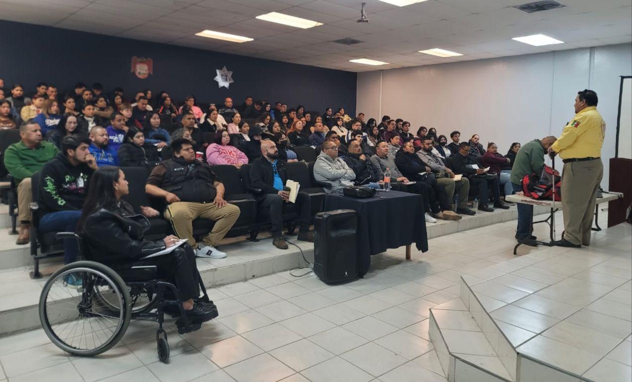 Policía Municipal participa en capacitación para atención a personas con capacidades diferentes