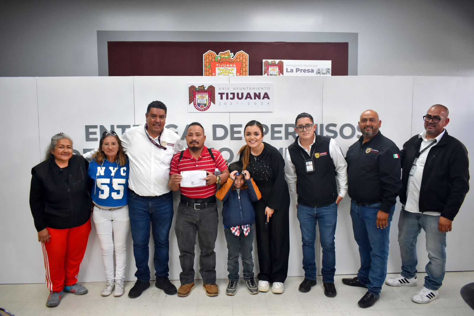 Otorga Gobierno de Montserrat Caballero 80 permisos a emprendedores del este de Tijuana