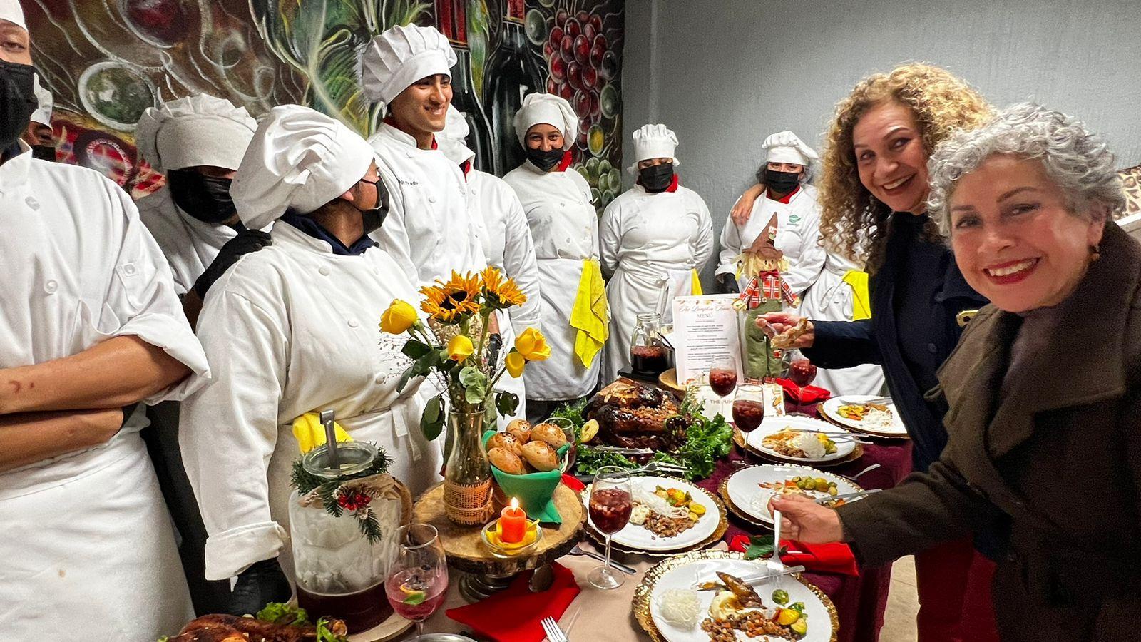 Demuestran estudiantes de CONALEP Plantel Tijuana II talento culinario en concurso “preparación del pavo”