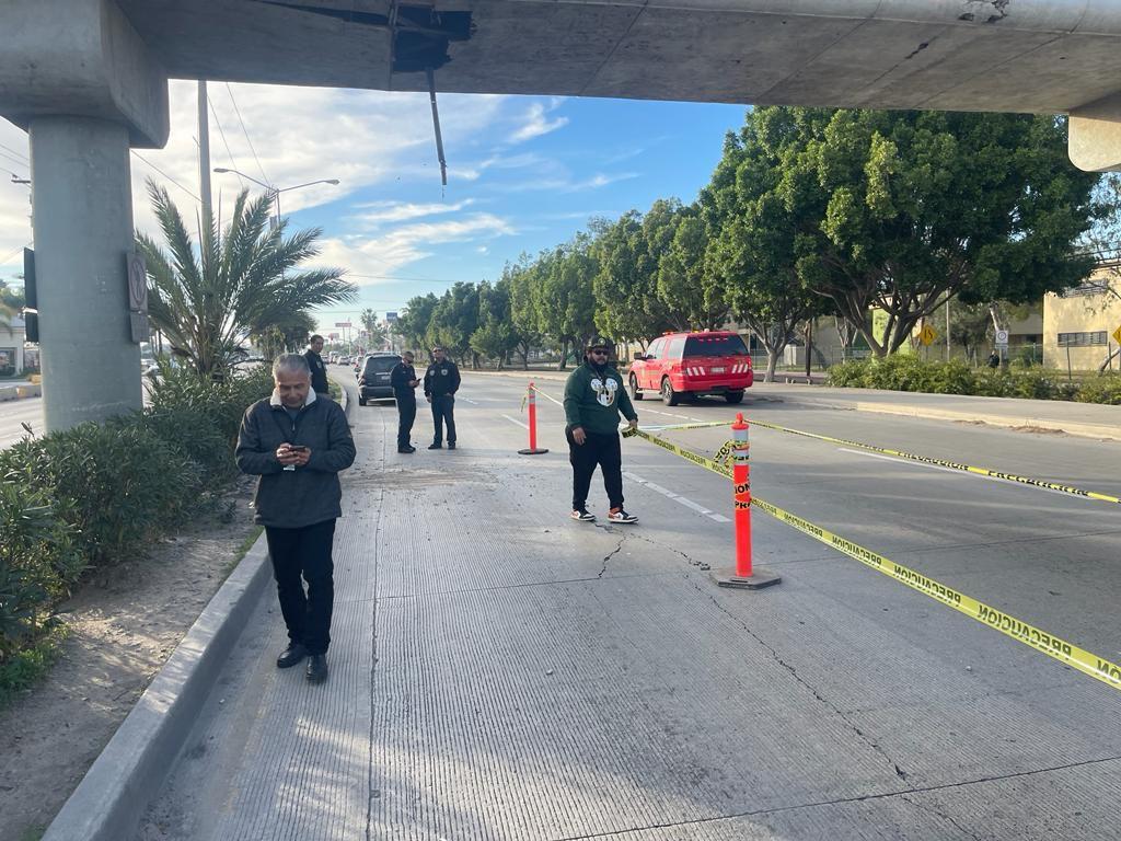 Atiende Ayuntamiento de Tijuana desprendimiento de plafón en puente UABC