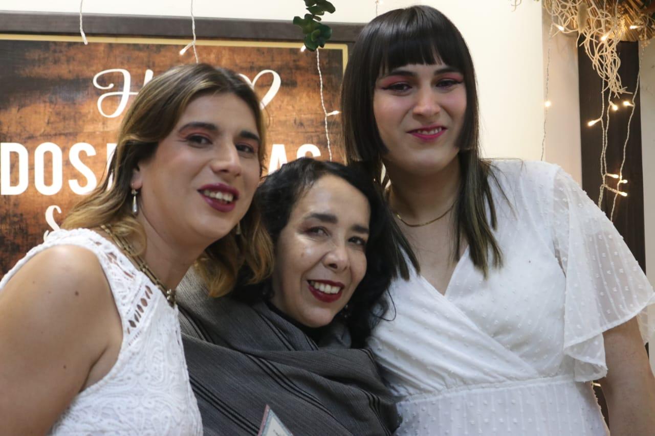 Formaliza Araceli Brown Primer Matrimonio de Mujeres Trans en Baja California