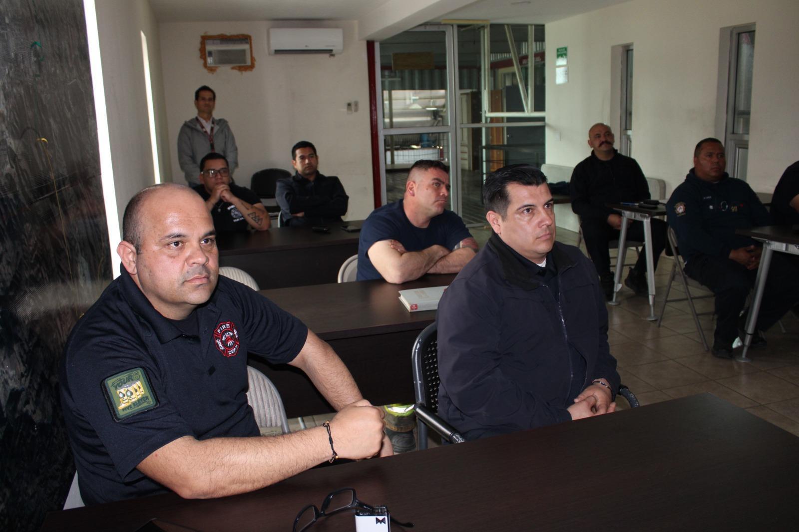 Capacita Secretaría de Salud como primeros respondientes profesionales a bomberos de Tijuana