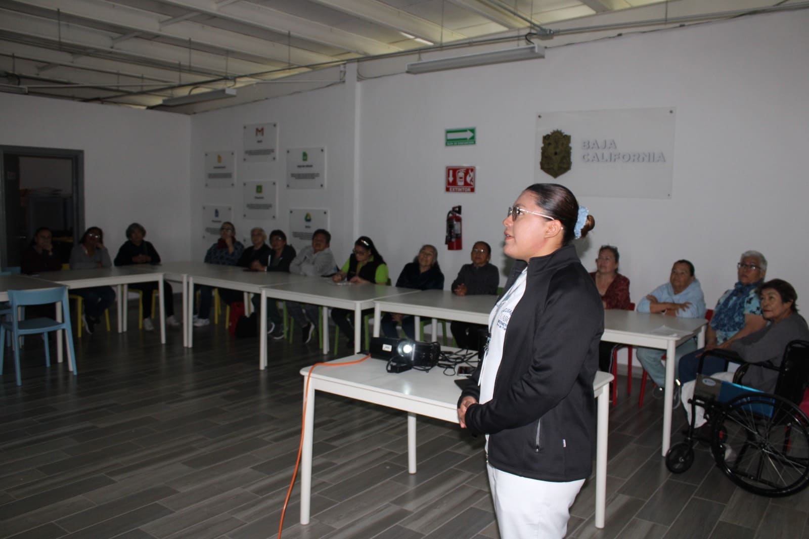 CAPACITAN EN SANEAMIENTO BÁSICO DEL AGUA A PERSONAS ADULTAS MAYORES