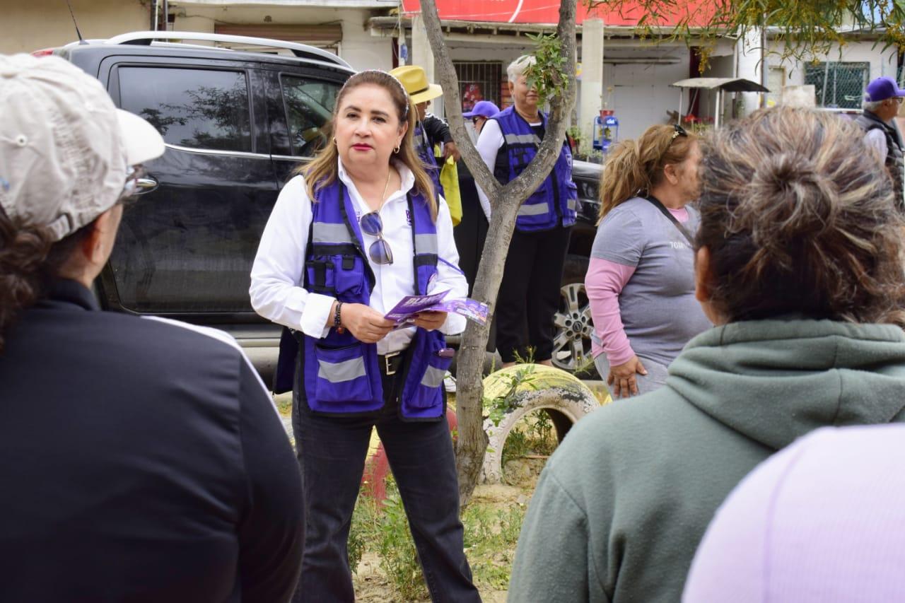 Cada vez más familias se unen al “sendero morado” porque saben que es la mejor opción de triunfo, dice Blanca Fabela