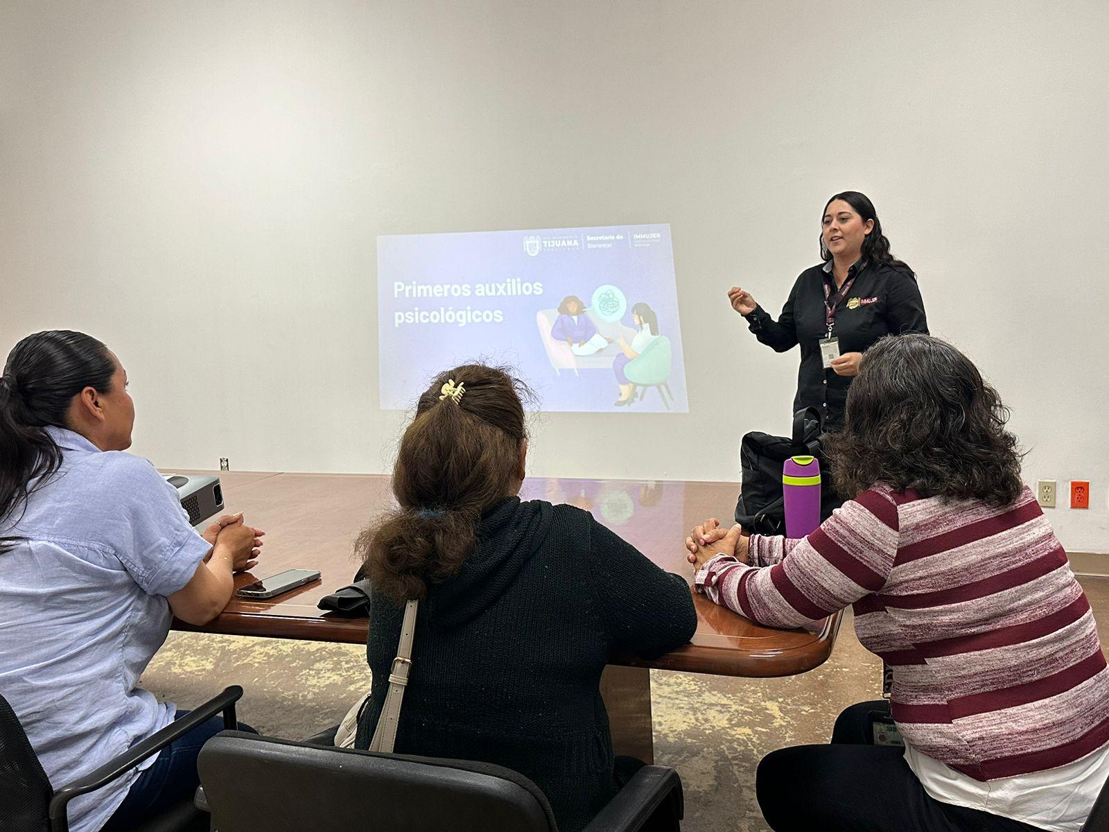 Culmina IMMUJER capacitación sobre atención y trato digno a personal del SDIF Tijuana