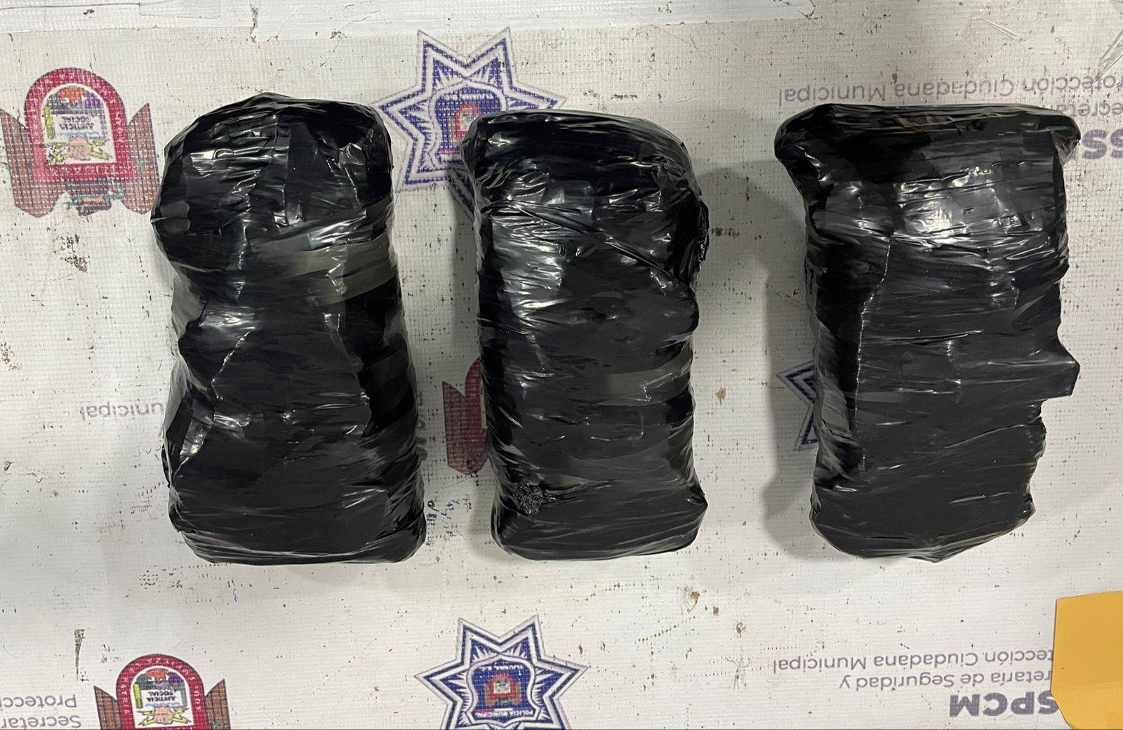 Un caso más de mula ciega, Policía Municipal Recupera seis kilos de “Cristal”