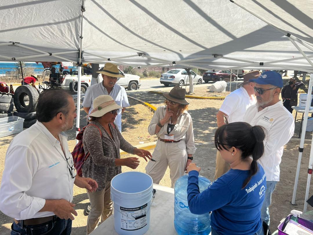 Dona  Club Rotario de Tijuana filtros de agua a comunidades vulnerables