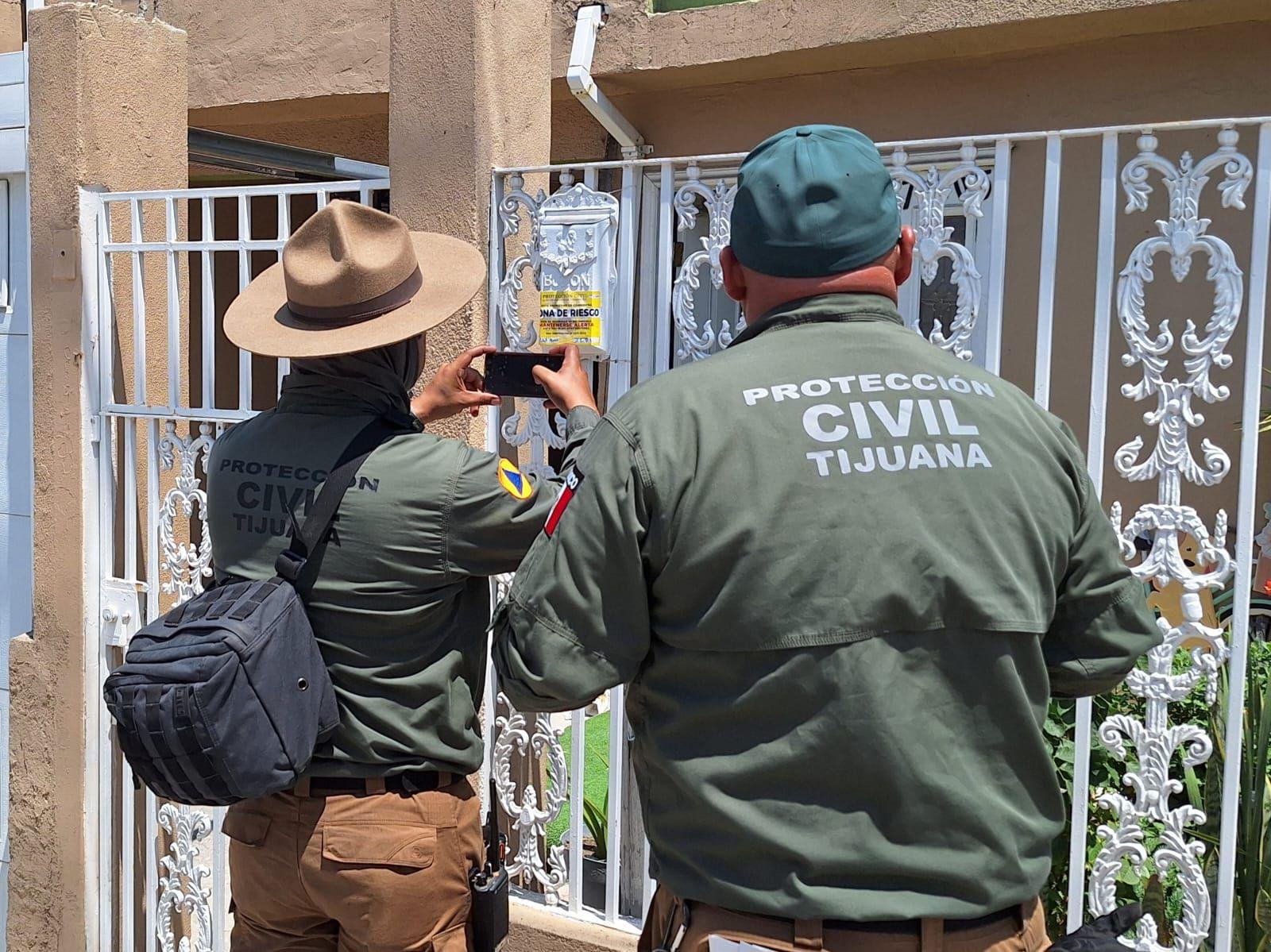 Realiza Protección Civil Tijuana monitoreo de riesgos por deslizamiento en lomas conjunto residencial