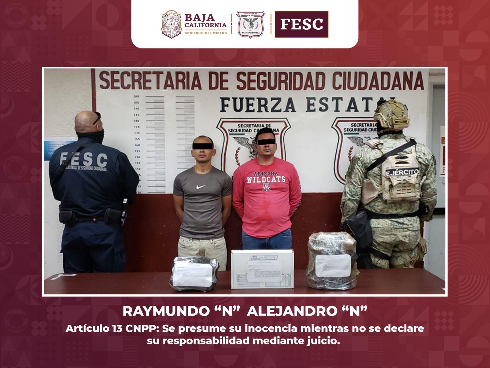 Fuerza Estatal y SEDENA detienen a dos personas con arma, cartuchos y equipo táctico