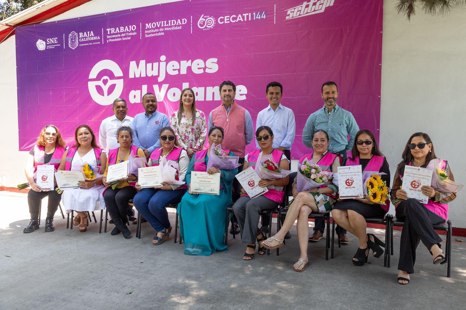 EGRESA QUINTA GENERACIÓN DE “MUJERES AL VOLANTE”