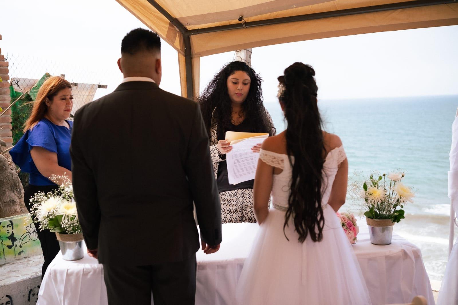 Encabeza Alejandra Padilla ceremonia de matrimonios en Delegación Primo Tapia