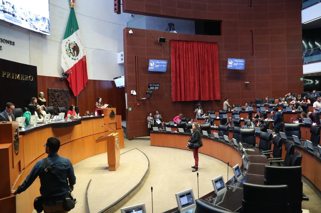 Comisión Permanente concede licencia a dos diputados para separarse de sus funciones legislativas