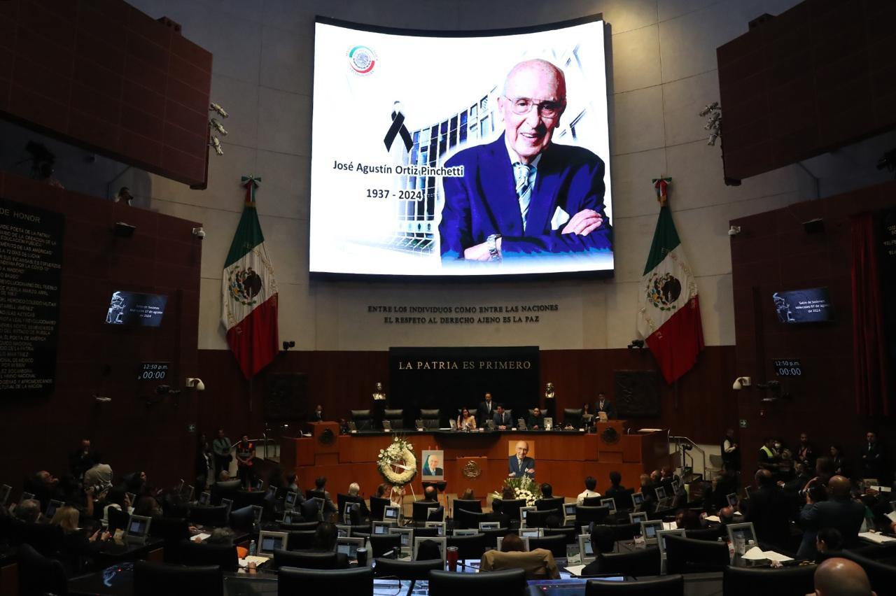 Comisión Permanente rinde homenaje y guarda un minuto de silencio en memoria de ⁠José Agustín Ortiz Pinchetti