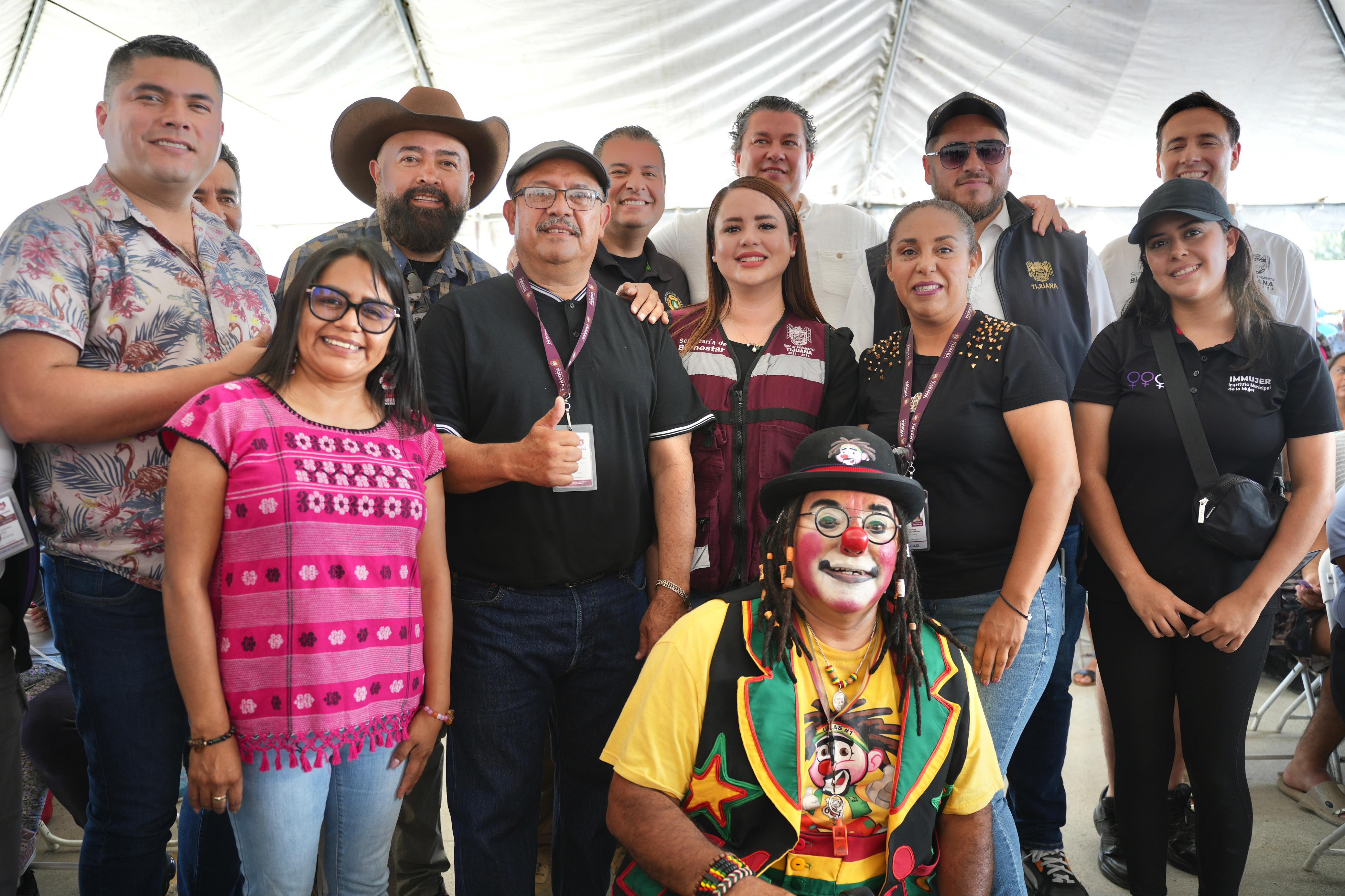 Ayuntamiento de Tijuana llevó bienes y servicios a Otay centenario a través de la jornada construyendo bienestar