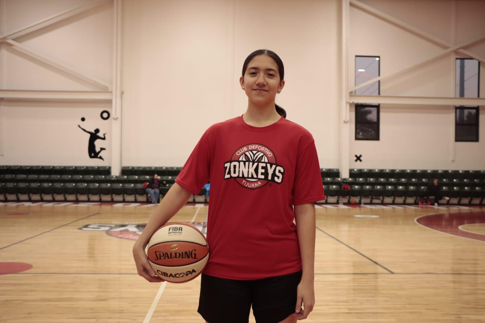 Marisol, alumna de Zonkeys, vuelve como campeona con México, tras conquista Centrobasket 2024