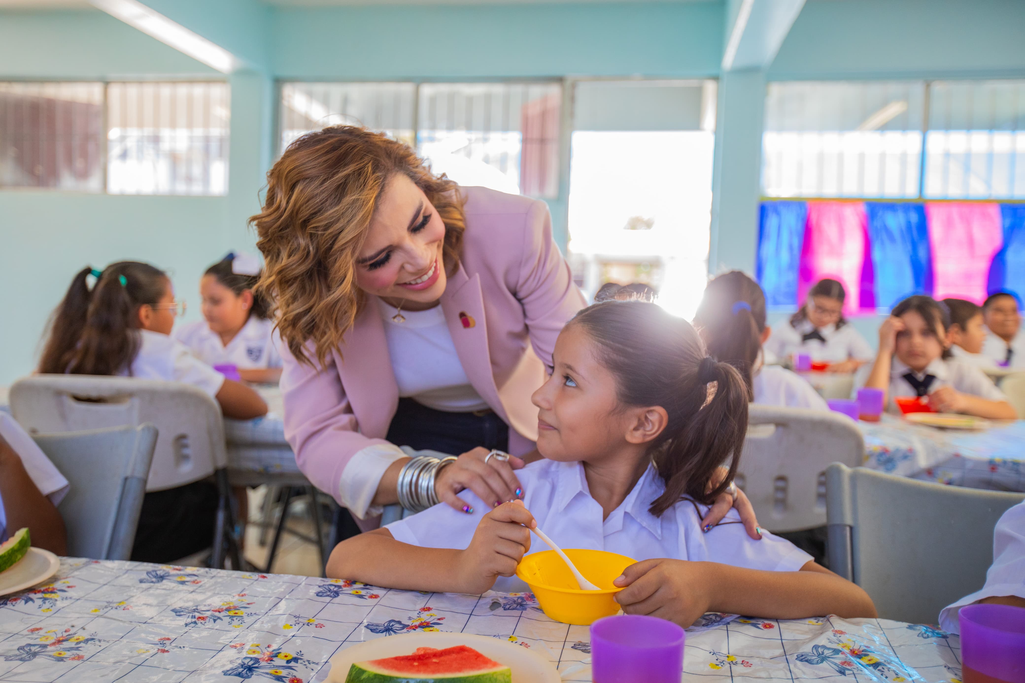 ARRANCA EL REGRESO A CLASES CON DESAYUNOS DE PANCITA LLENA CORAZÓN CONTENTO: GOBERNADORA MARINA DEL PILAR