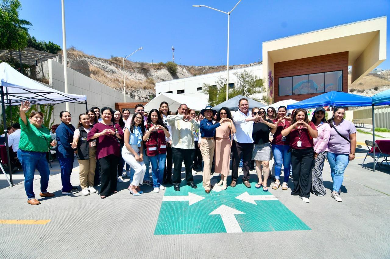 Benefician con servicios de salud a usuarias del centro de justicia para la mujer