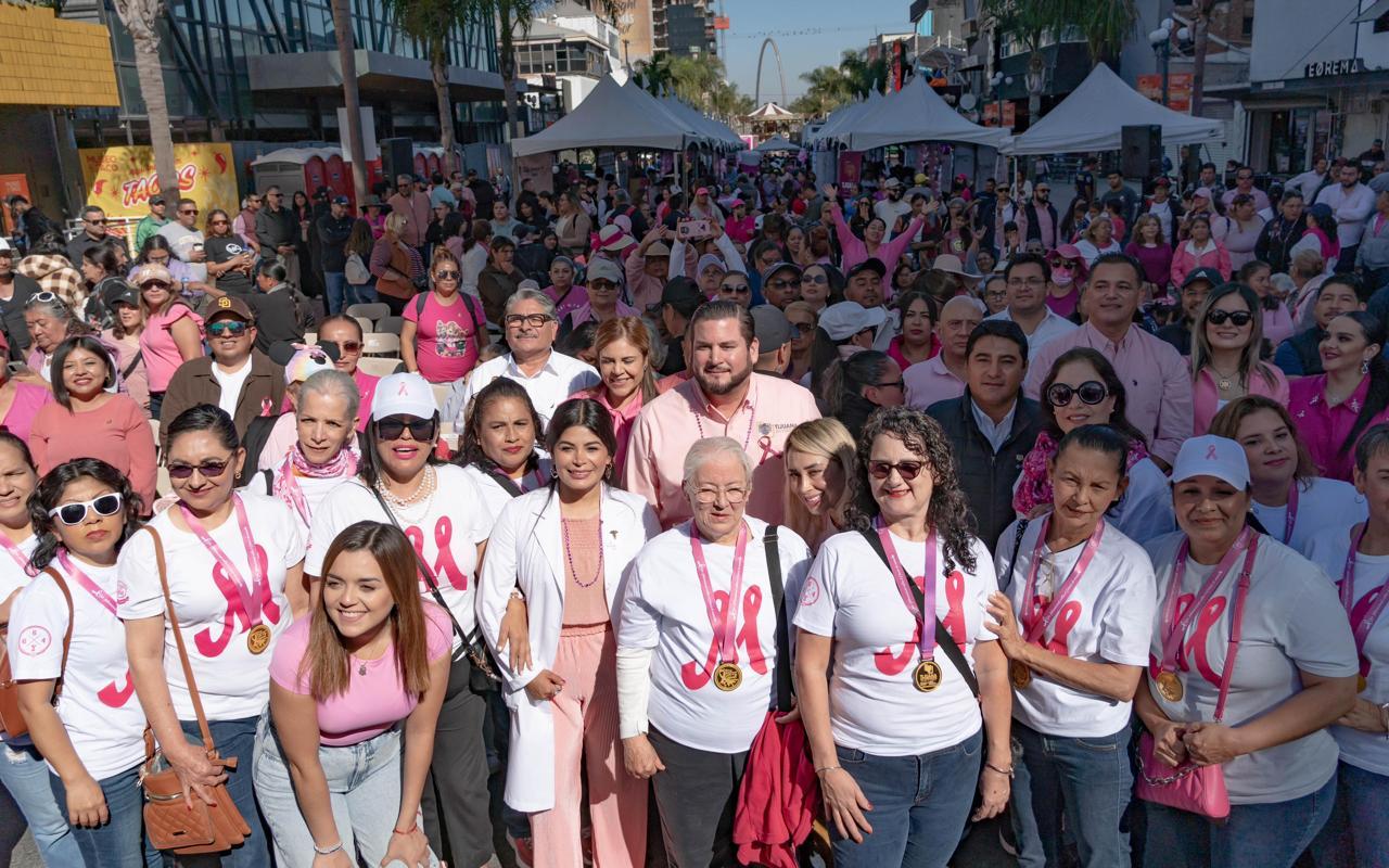 Mantiene XXV Ayuntamiento de Tijuana entrega de vales para mastografías