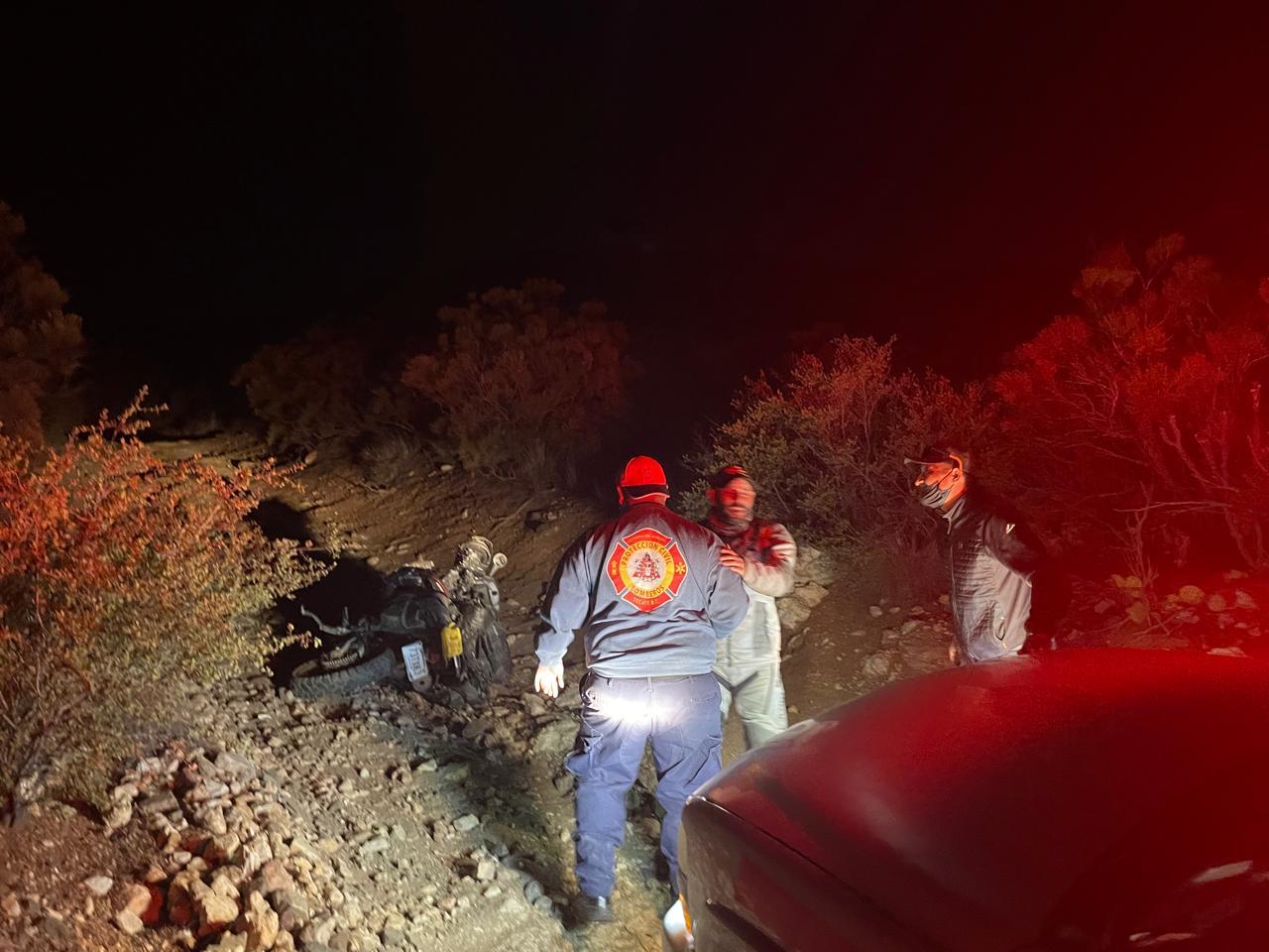 Rescatan a motociclista extraviado en el topo, de Tecate