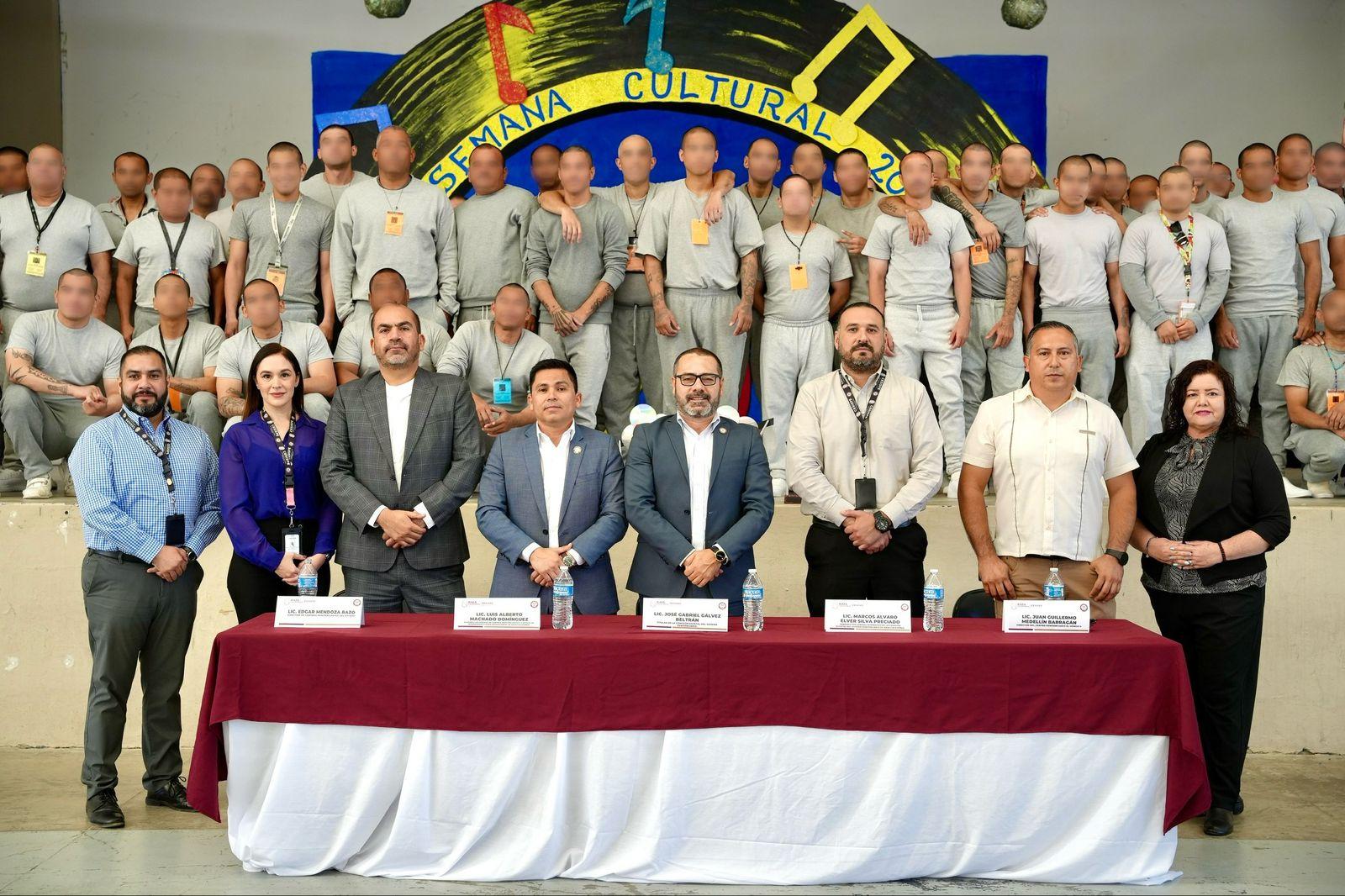 ENTREGA COMISIONADO DEL SISTEMA PENITENCIARIO RECONOCIMIENTOS A GANADORES DE LA SEMANA DEPORTIVA-CULTURAL DEL HONGO II